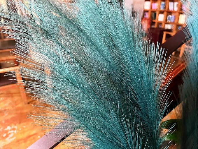 Premium Faux Dark Green Pampas Grass – 43.3" Tall Fluffy Decor, 8pcs 18-Branch One-Piece Stems No Assembly, Luxury Silk-Feel Feather Flowers for Boho Botanical Jungle Home Decor (Forest Green, 110cm)