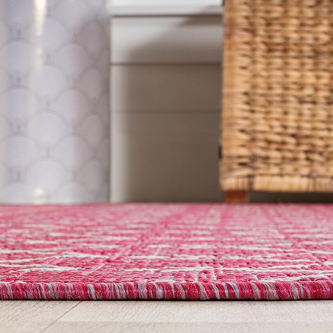JONATHAN Y Moroccan Geometric Indoor Outdoor Area Rug 5X8 Fuchsia/Light Gray, Ourika Textured Weave for Backyard, Patio, Porch, Easy-Cleaning, High Traffic, Pet-Friendly, Non-Shedding (SMB108Q-5)