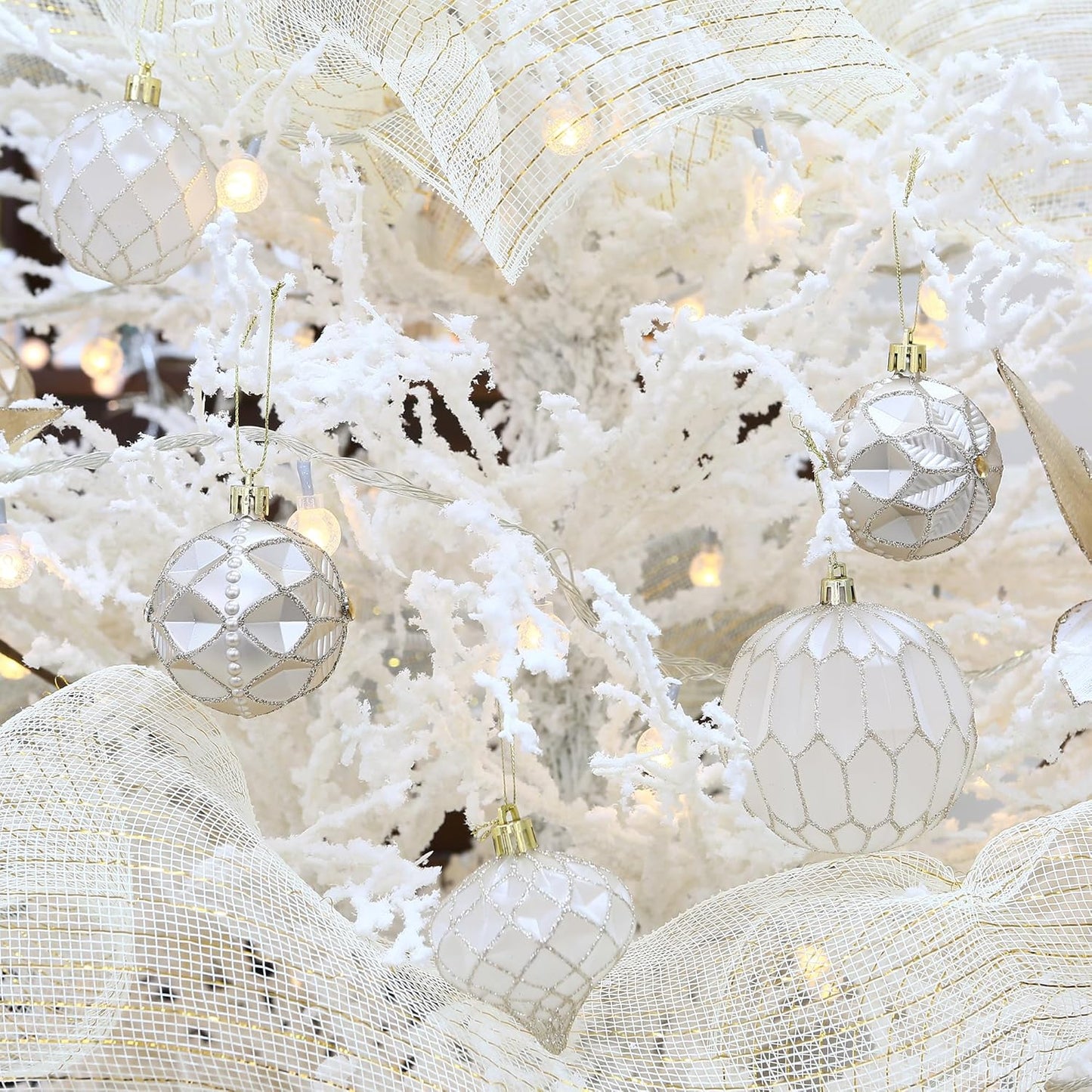 Sea Team 60mm/2.36" Delicate Contrast Color Theme Painting & Glittering Christmas Tree Pendants Decorative Hanging Christmas Baubles Balls Ornaments Set - 30 Pieces (Champagne & Matte)