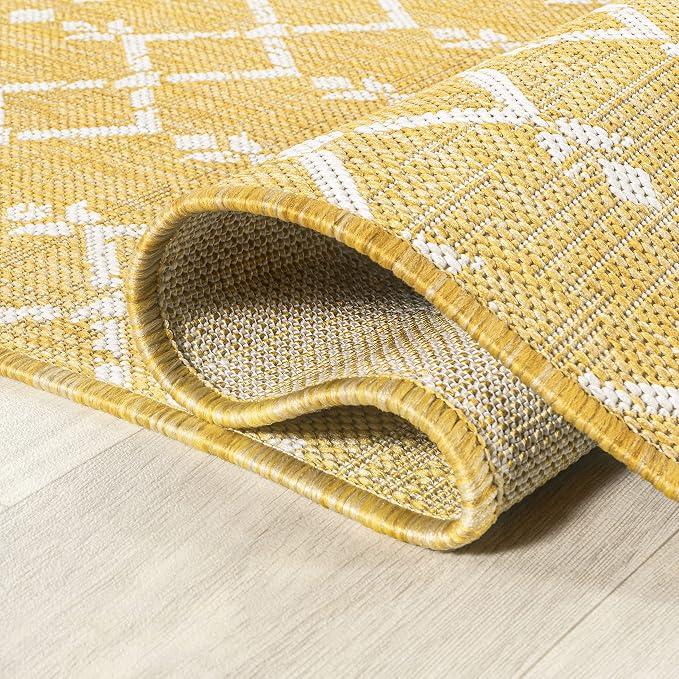 JONATHAN Y Moroccan Geometric Indoor Outdoor Area Rug 4X6 Yellow/Cream, Ourika Textured Weave for Backyard, Patio, Porch, Easy-Cleaning, High Traffic, Pet-Friendly, Non-Shedding (SMB108G-4)