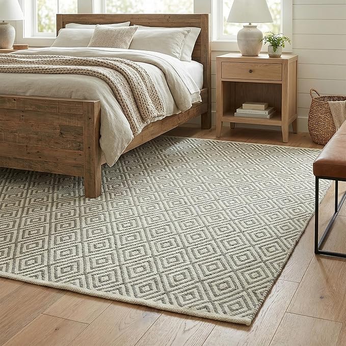 Fab Habitat Machine Washable Area Rug - Hand Woven, Stain Resistant, Pet Friendly - Premium Recycled Polyester Yarn - Diamonds - Bedroom, Living Room - Veria - Gray & White - 4 x 6 ft