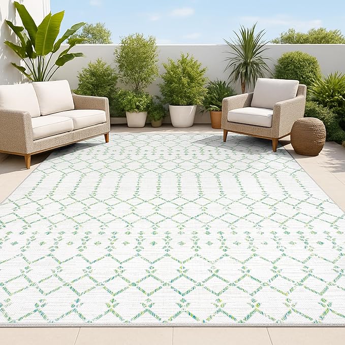 JONATHAN Y Moroccan Geometric Indoor Outdoor Area Rug 4X6 Green/Ivory, Ourika Textured Weave for Backyard, Patio, Porch, Easy-Cleaning, High Traffic, Pet-Friendly, Non-Shedding (SMB108R-4)