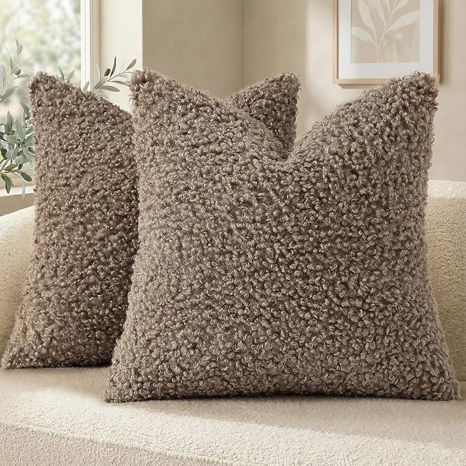 decorUhome Pack of 2 Throw Pillow Covers 26x26 Inch, Faux Fur Decorative Sherpa Pillow Covers Fuzzy Accent Soft Sheepskin Fleece Pillow Cases for Couch Living Room Bed, Khaki