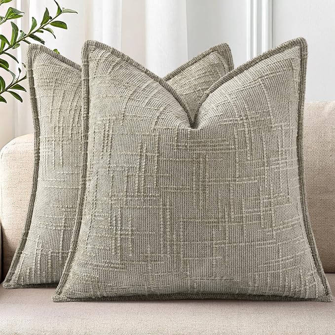 decorUhome Chenille Throw Pillow Covers 18x18 Set of 2, Soft Textured Slubby Modern Decorative Pillow Covers with Elegant Design for Couch, Sofa, Living Room, Light Brown