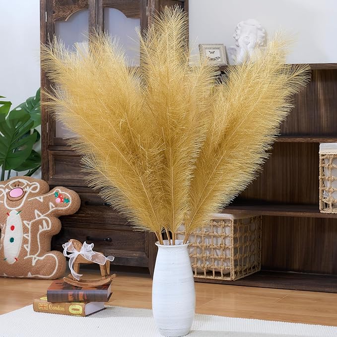 Premium Faux Gold Pampas Grass Decor – 43.3″ Tall & Fluffy, No Assembly One-Piece 18-Branch Stems, Luxury Silk-Feel Feather Flowers for Wedding Boho Home Decorations (Champagne Gold, 8 pcs / 110)
