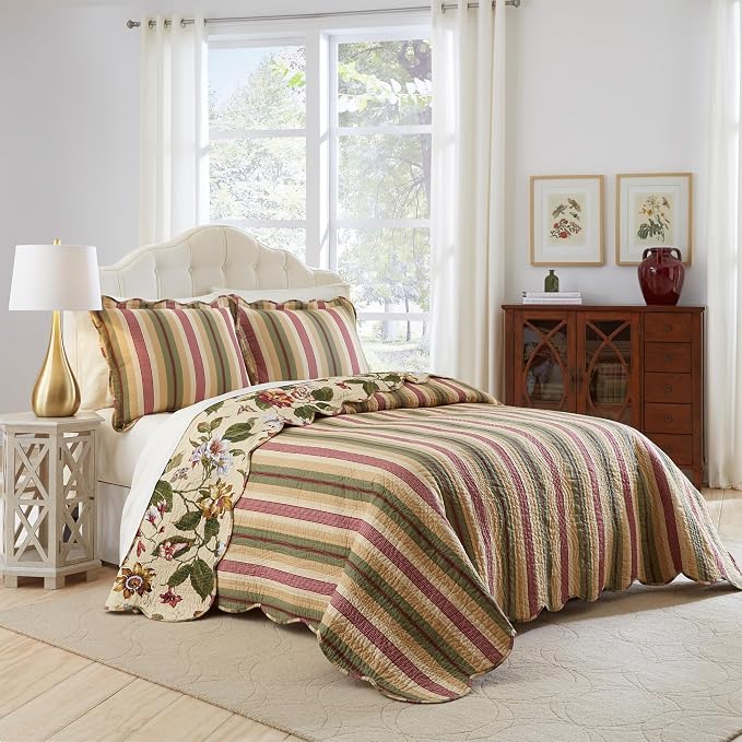 Waverly Laurel Spring 3-Piece Quilt Set – King - 100% Cotton Lightweight Bedding in Parchment