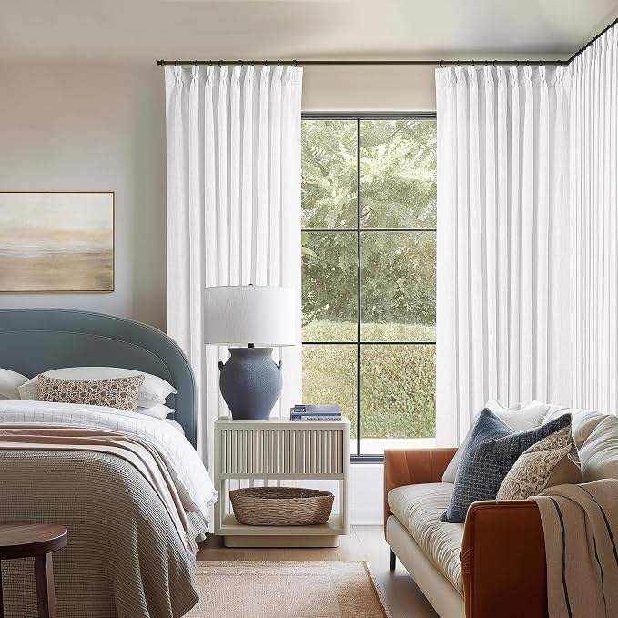 TWODRAPES Snow White Pinch Pleated Linen Curtains 1 Panel for Living Room Bedroom Memory Training Shaped Semi Sheer Pleat Drapes with Hooks Rings Light Filtering Window Curtain 60x108