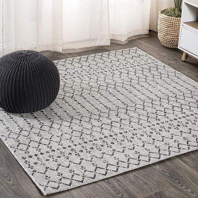 JONATHAN Y Moroccan Geometric Indoor Outdoor Square Area Rug 9X9 Light Gray/Black, Ourika Textured Weave for Backyard, Patio, Porch, Easy-Cleaning, High Traffic Pet-Friendly, Non-Shedding SMB108E-9SQ