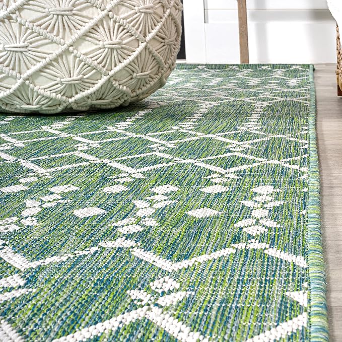 JONATHAN Y Moroccan Geometric Indoor Outdoor Area Rug 4X6 Green/Cream, Ourika Textured Weave for Backyard, Patio, Porch, Easy-Cleaning, High Traffic, Pet-Friendly, Non-Shedding (SMB108L-4)