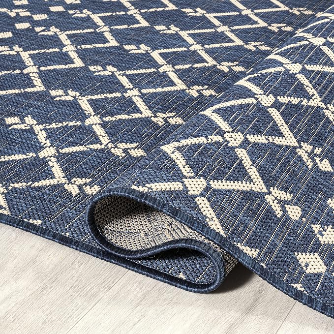 JONATHAN Y Moroccan Geometric Indoor Outdoor Round Area Rug 6 Ft Navy/Beige, Ourika Textured Weave for Backyard, Patio, Porch, Easy-Cleaning, High Traffic, Pet-Friendly, Non-Shedding (SMB108K-6R)