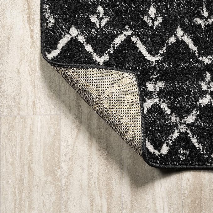 JONATHAN Y Boho Vintage Diamond Black/Ivory Round Area Rug 7 ft, Moroccan Hype for Living Room, Bedroom, Kitchen, Office, Easy-Cleaning, High Traffic, Pet-Friendly, Non-Shedding (MOH101D-7R)