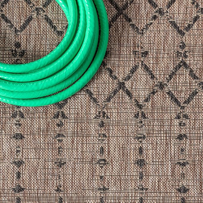 JONATHAN Y Moroccan Geometric Indoor Outdoor Runner Rug 2X10 Natural/Black, Ourika Textured Weave for Backyard, Patio, Porch, Easy-Cleaning, High Traffic, Pet-Friendly, Non-Shedding (SMB108D-210)