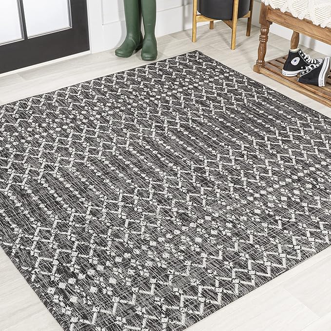 JONATHAN Y Moroccan Geometric Indoor Outdoor Square Area Rug 6X6 Black/Gray, Ourika Textured Weave for Backyard, Patio, Porch, Easy-Cleaning, High Traffic, Pet-Friendly, Non-Shedding (SMB108F-6SQ)