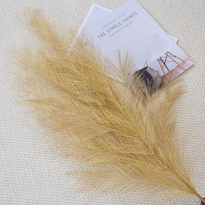 Premium Faux Gold Pampas Grass Decor – 43.3″ Tall & Fluffy, No Assembly One-Piece 18-Branch Stems, Luxury Silk-Feel Feather Flowers for Wedding Boho Home Decorations (Champagne Gold, 8 pcs / 110)