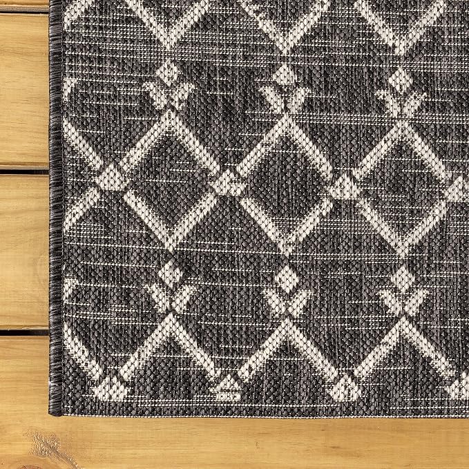 JONATHAN Y Moroccan Geometric Indoor Outdoor Round Area Rug 9 Ft Black/Gray, Ourika Textured Weave for Backyard, Patio, Porch, Easy-Cleaning, High Traffic, Pet-Friendly, Non-Shedding (SMB108F-9R)