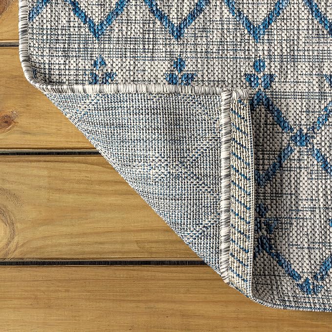JONATHAN Y Moroccan Geometric Indoor Outdoor Round Area Rug 8 Ft Light Gray/Navy, Ourika Textured Weave for Backyard, Patio, Porch, Easy-Cleaning, High Traffic, Pet-Friendly, Non-Shedding SMB108A-8R